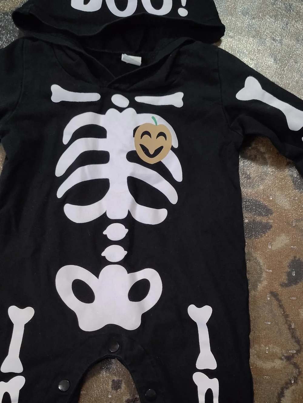 6/12m Skeleton Suit Small $25